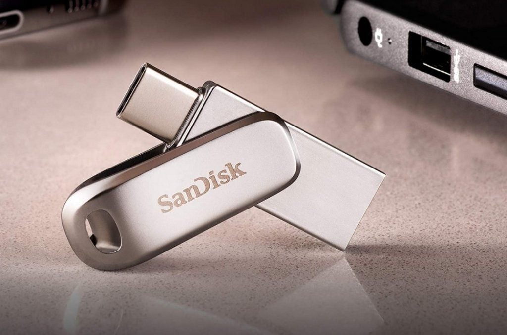 Bạn có thể chọn USB làm quà tặng nhân viên mới