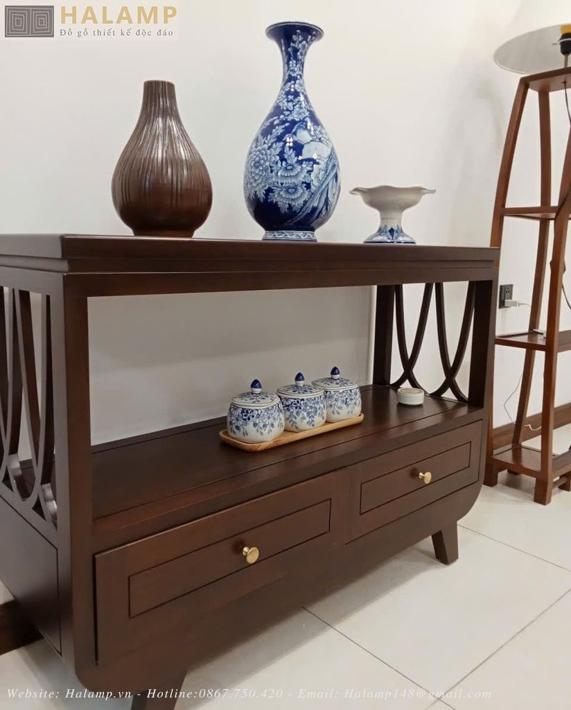 Hình ảnh thi công bàn console gỗ Việt