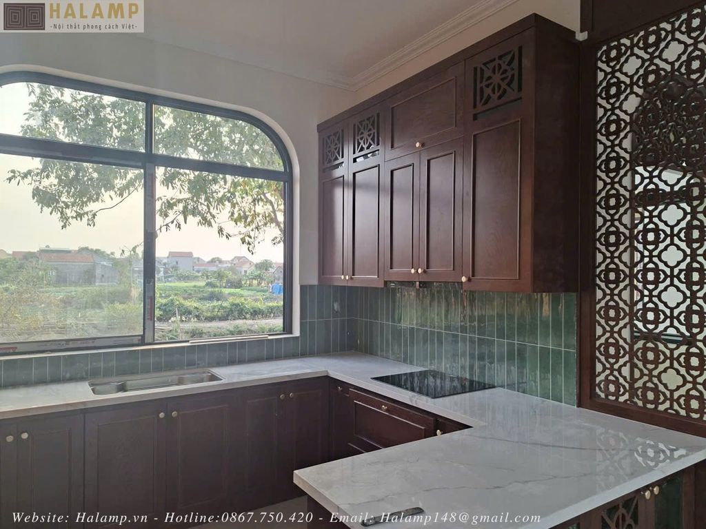 Hình ảnh thi công tủ bếp nhà vườn Halamp