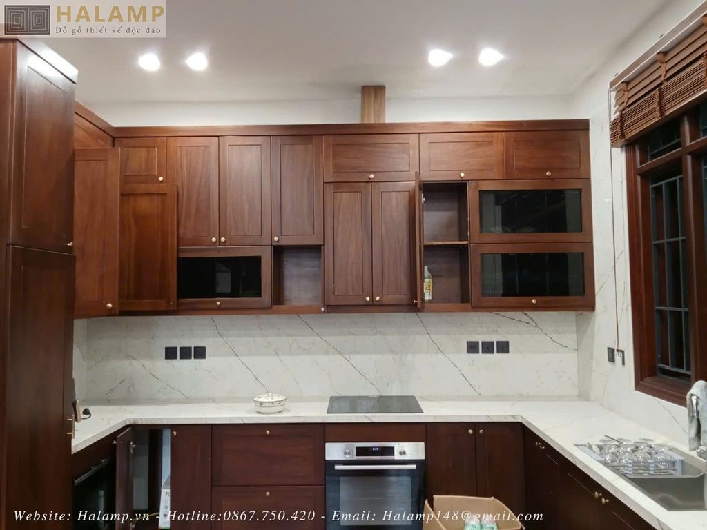 Hình ảnh thi công tủ bếp gỗ Việt