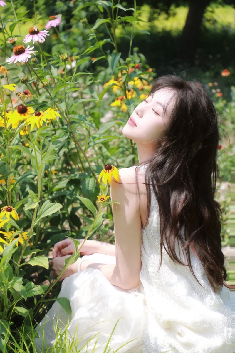 tạo dáng chụp ảnh tự nhiên