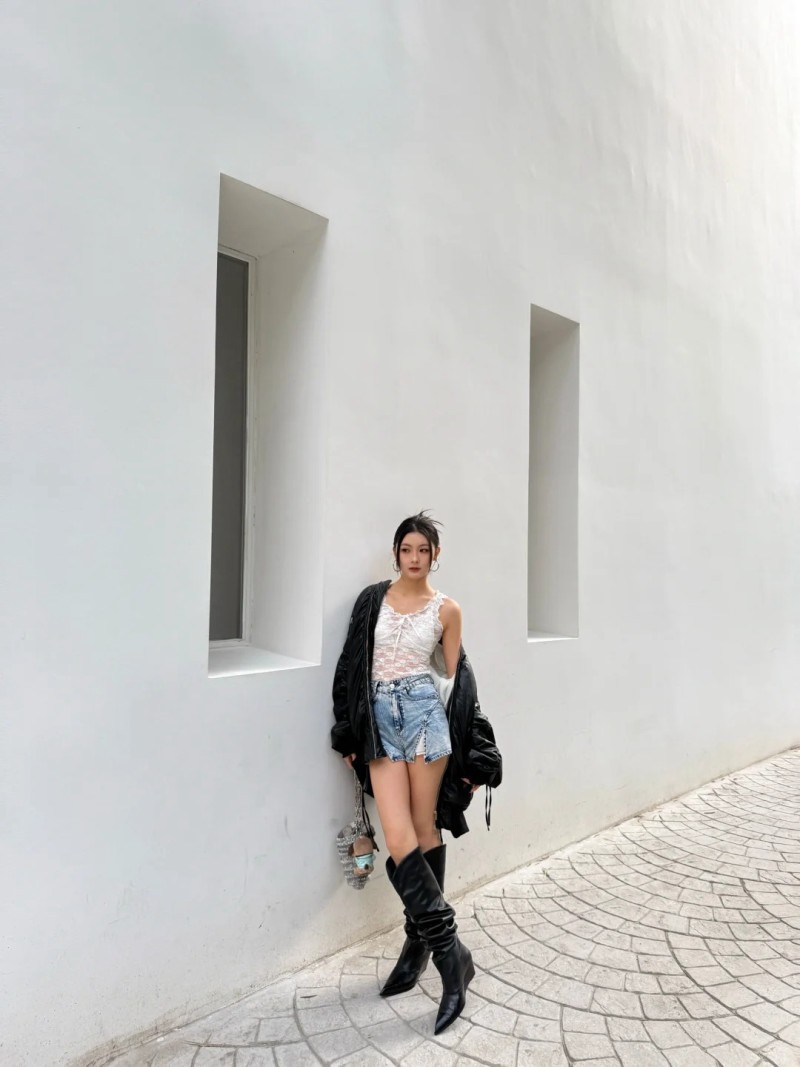 tạo dáng chụp ảnh tự nhiên