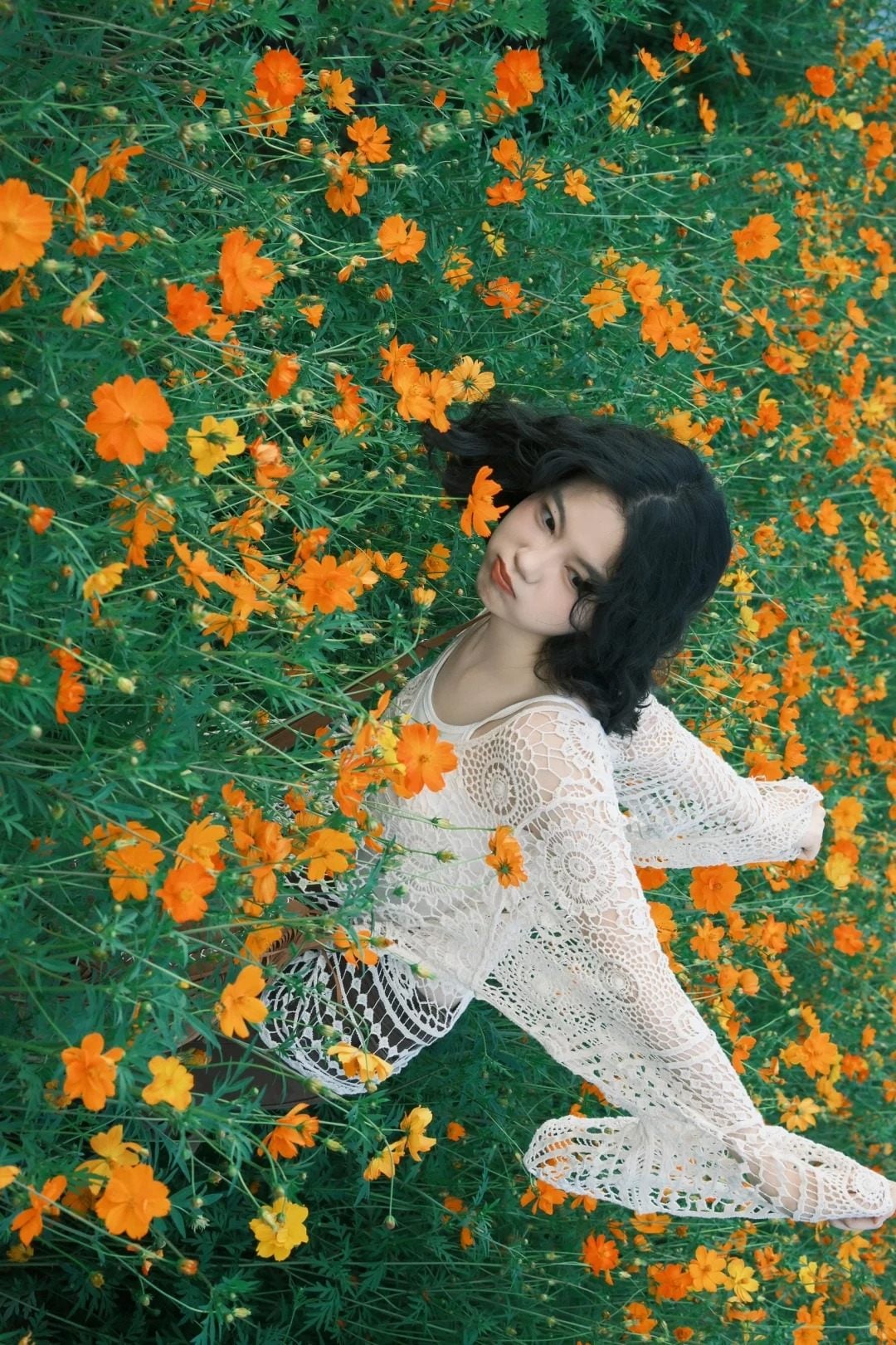 15. Tư thế nằm nghiêng, góc chụp từ trên cao