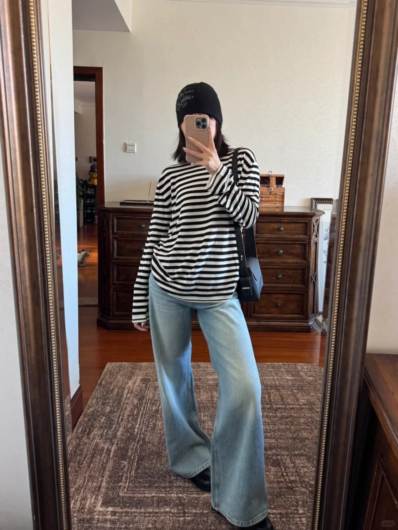 phối đồ với áo thun dài tay kẻ ngang
