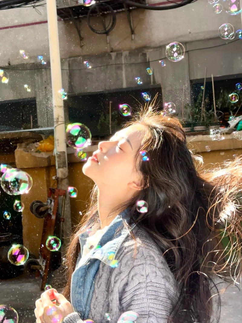 chụp ảnh với bong bóng xà phòng