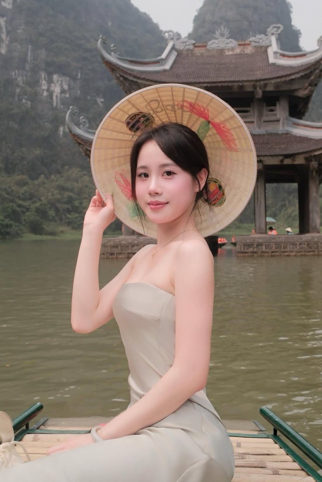 di-du-lich-trang-an-nen-mac-gi