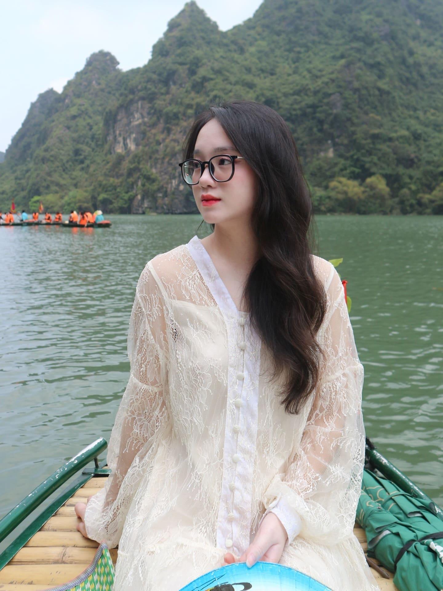 di-du-lich-trang-an-nen-mac-gi