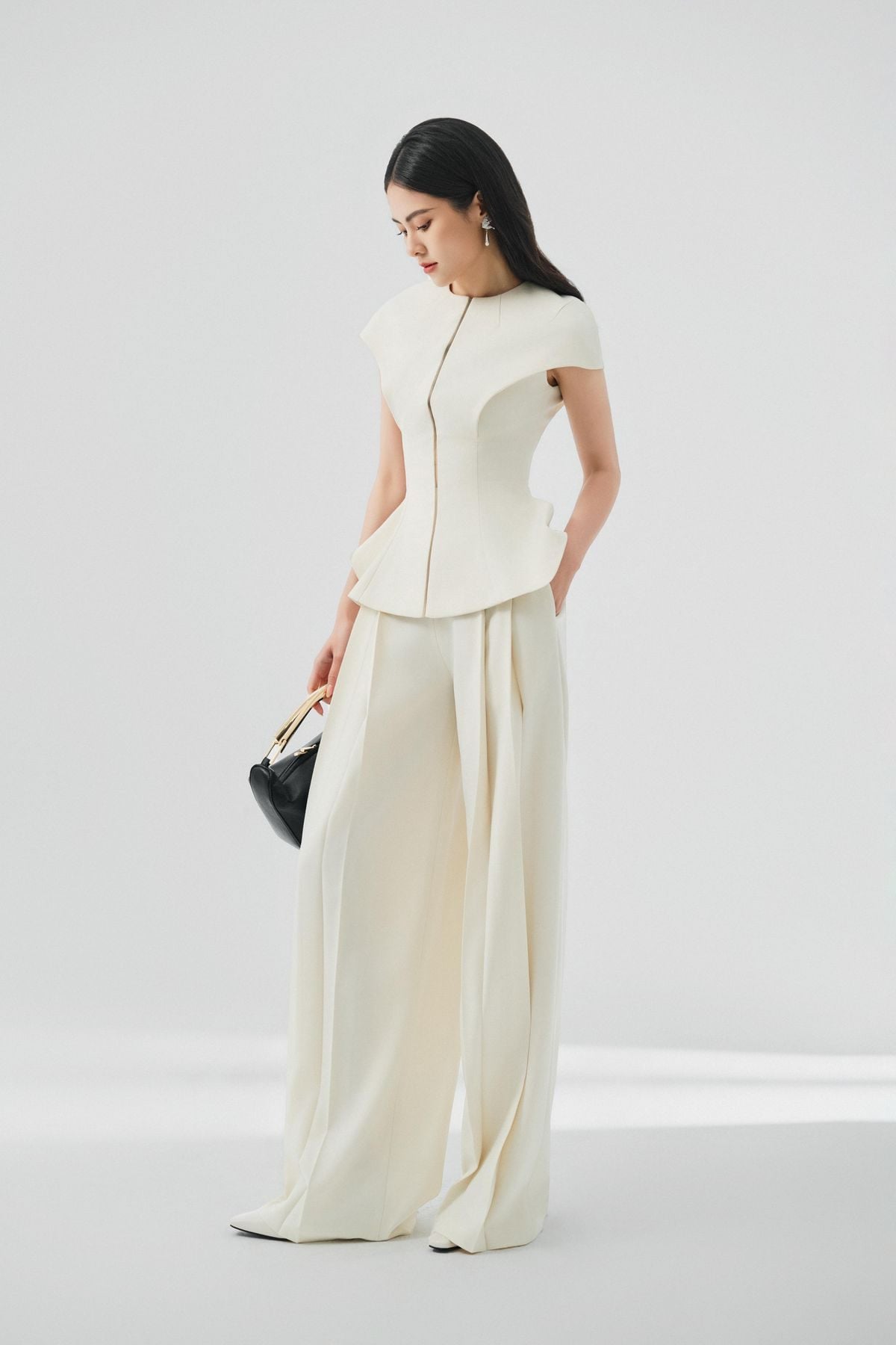 ao-peplum-la-gi-cach-phoi-do-voi-ao-peplum