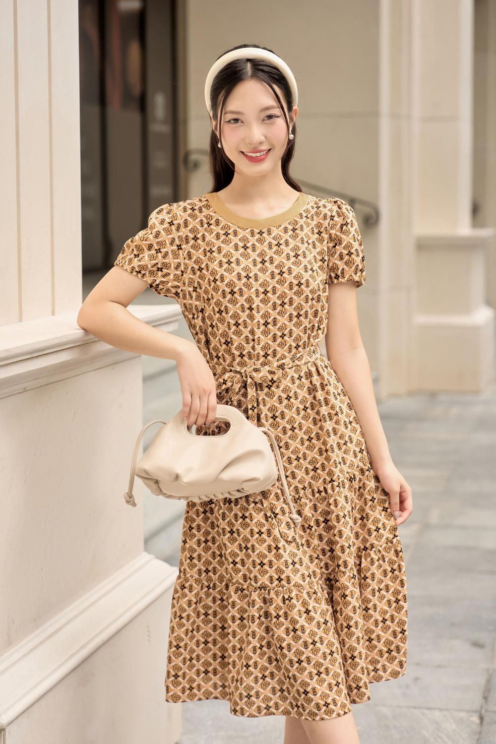 người gầy nên mặc váy thế nào