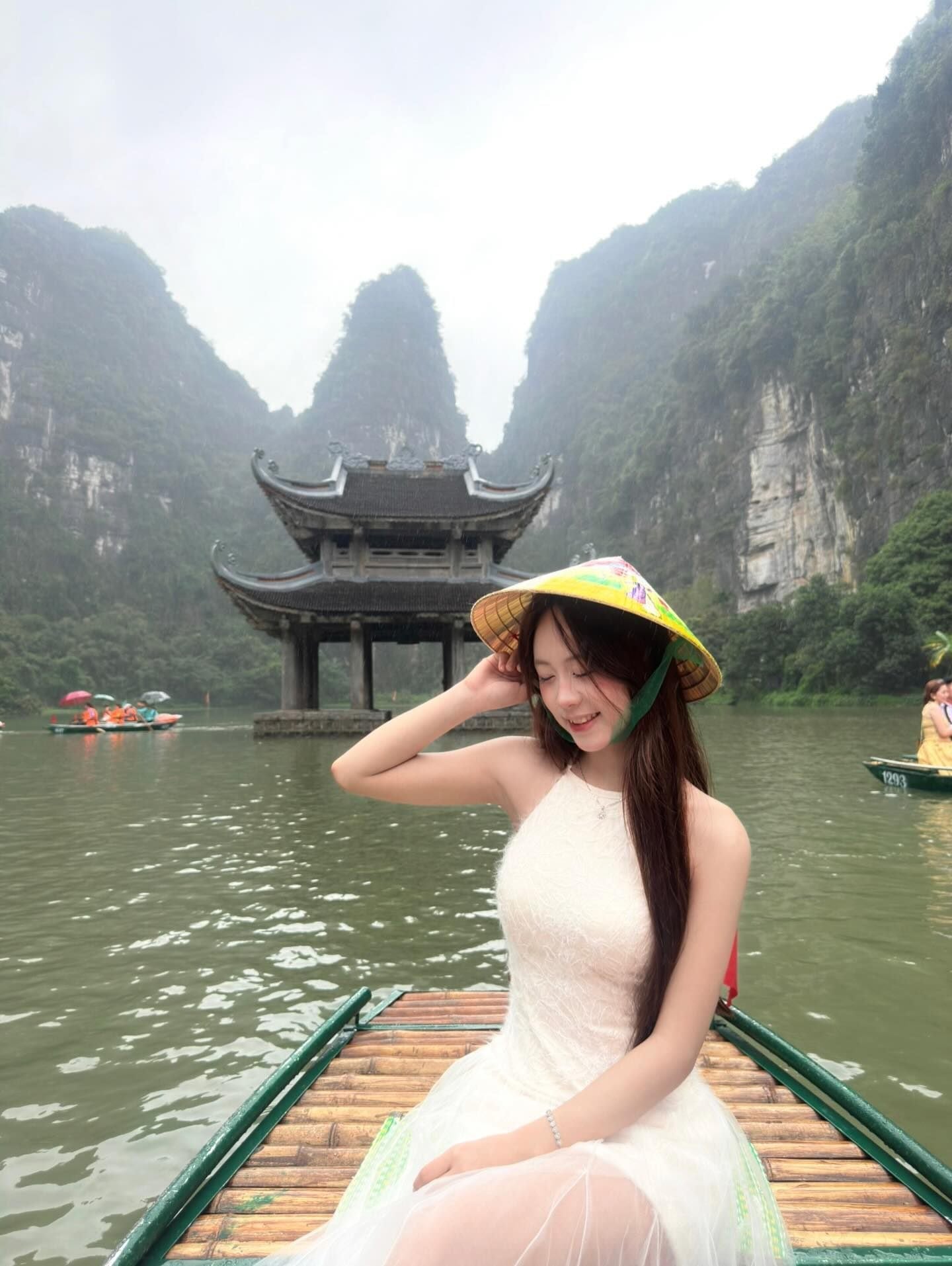 di-du-lich-trang-an-nen-mac-gi