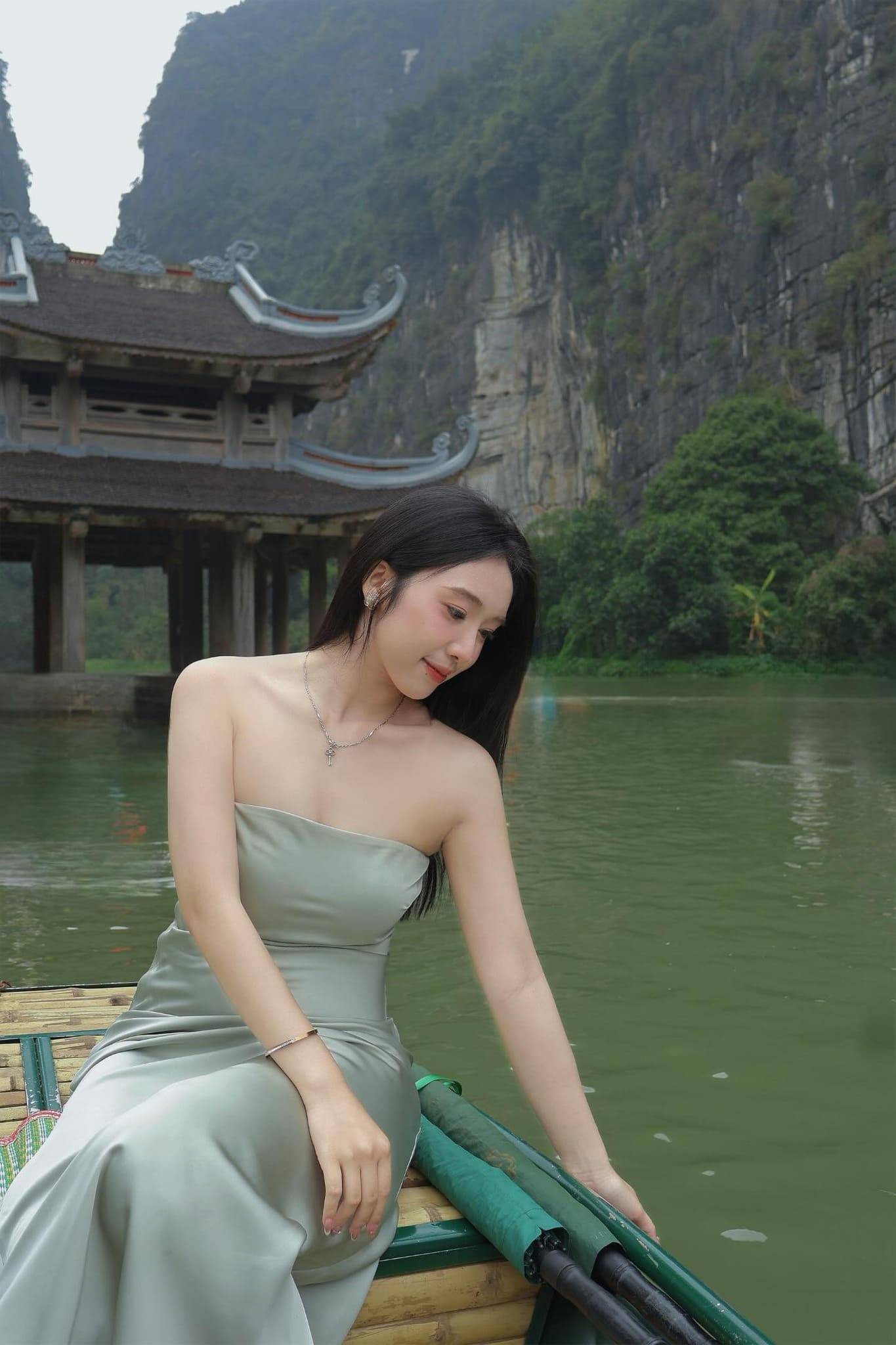 di-du-lich-trang-an-nen-mac-gi