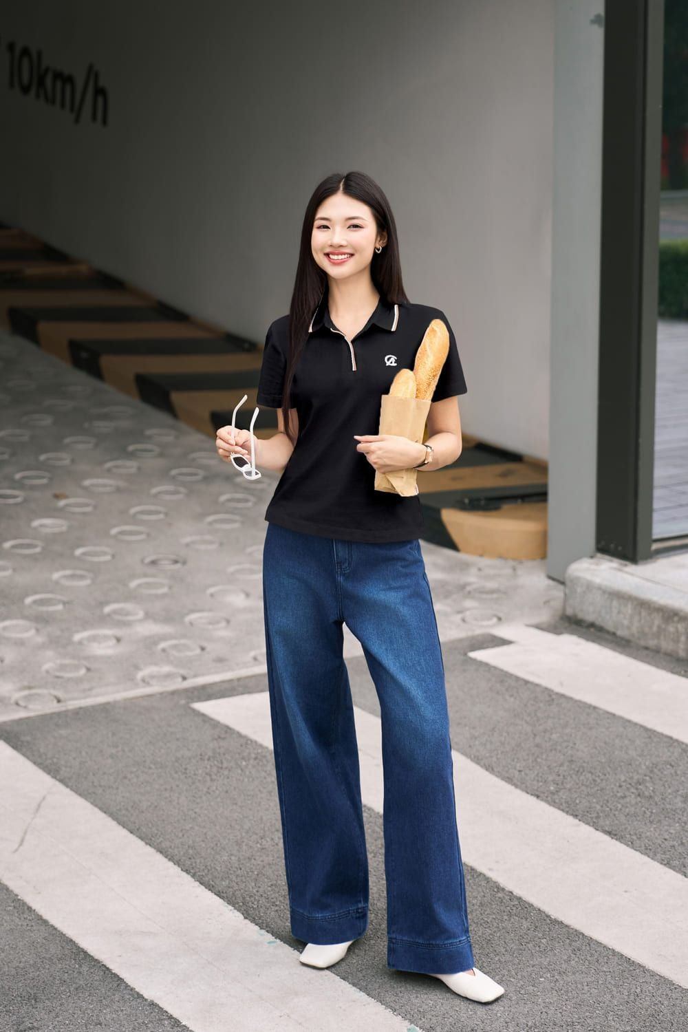 phối đồ với áo polo nữ