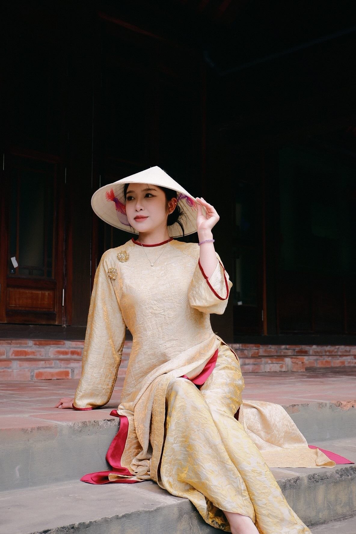 di-du-lich-trang-an-nen-mac-gi