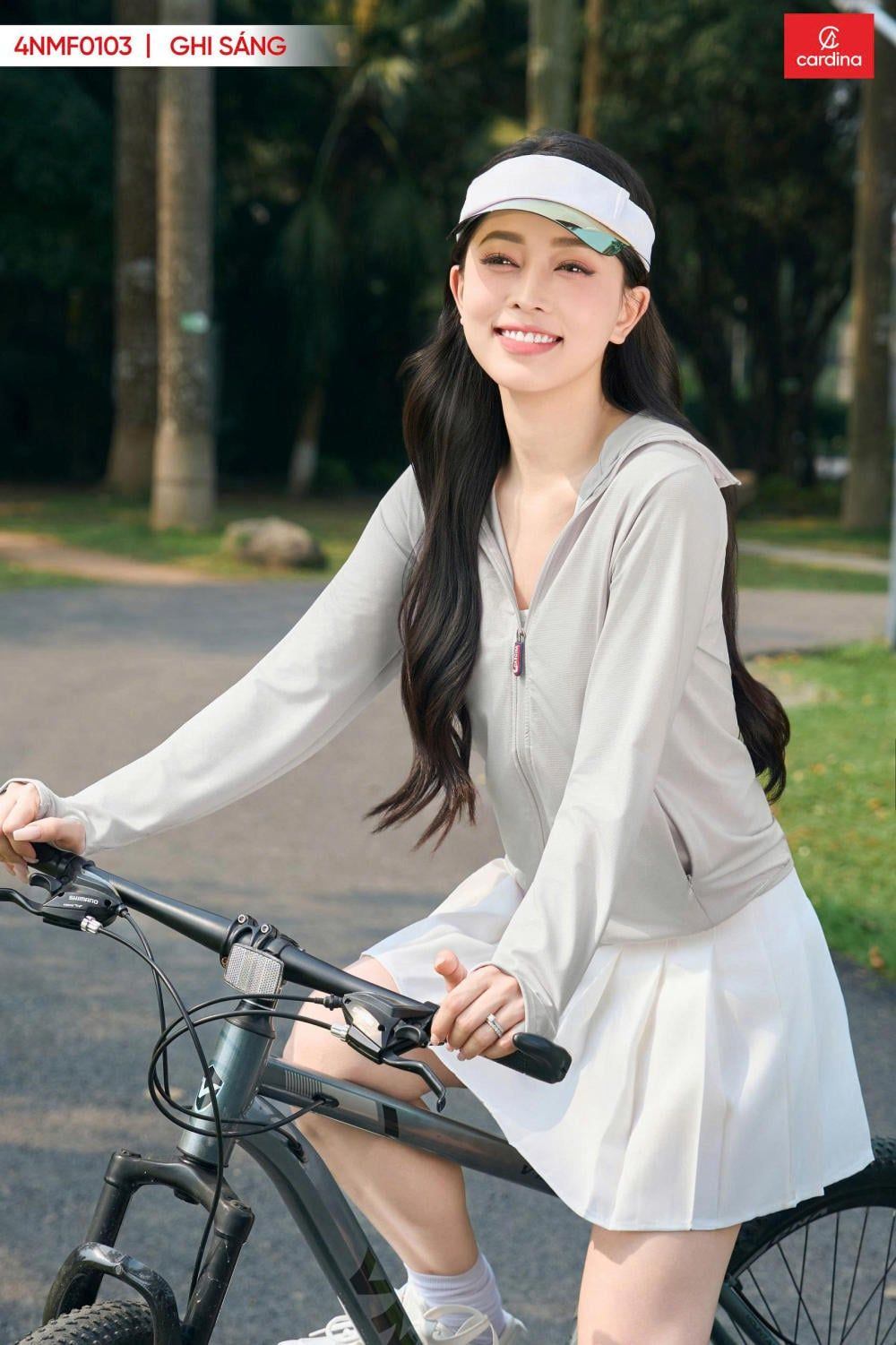 Nên mặc áo chống nắng màu gì để bảo vệ da tốt nhất?