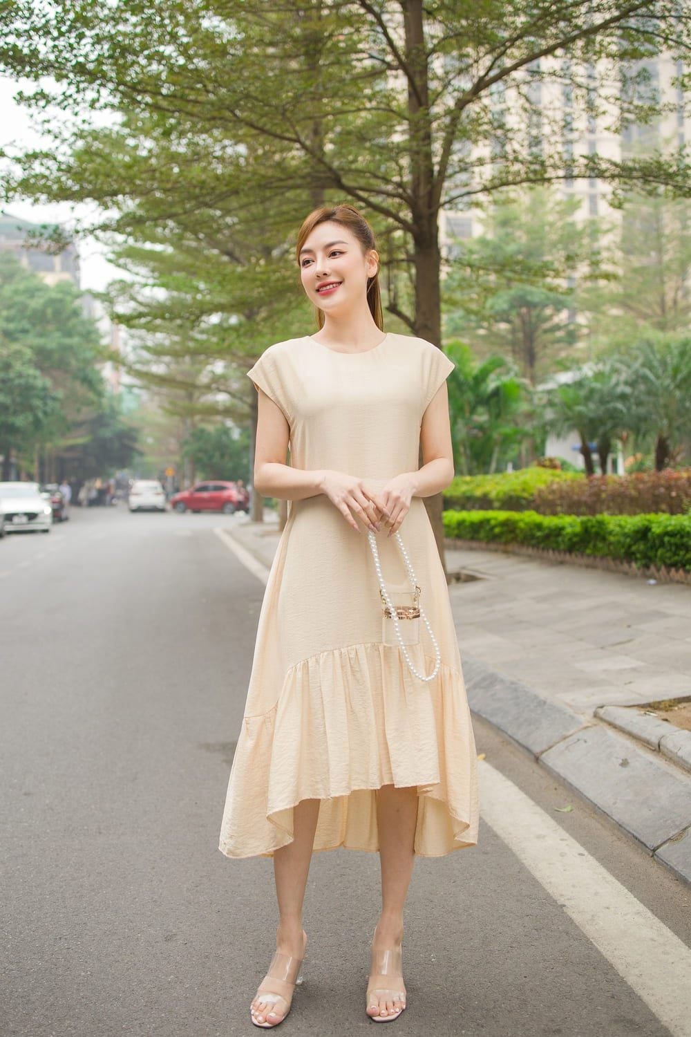 Người gầy nên mặc váy như thế nào?