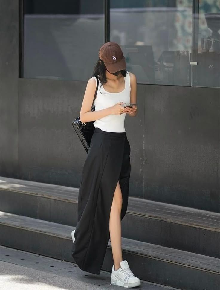 chân váy xẻ tà 1 bên