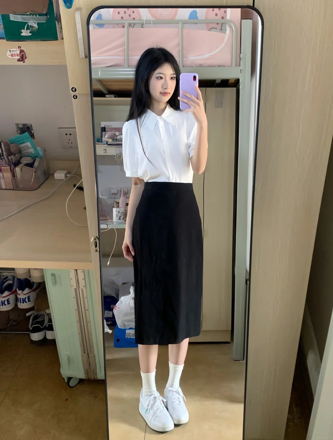 phối đồ với áo sơ mi trắng