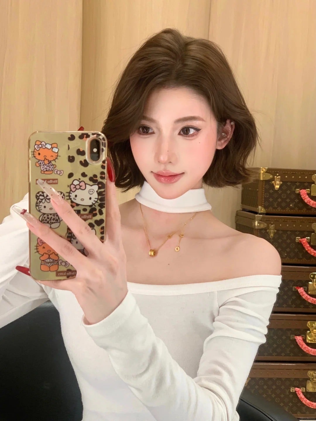 tóc ngắn đuôi bằng