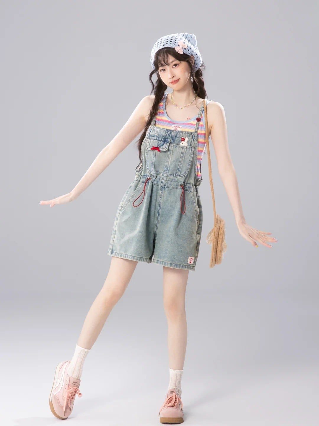 áo croptop mặc với quần gì