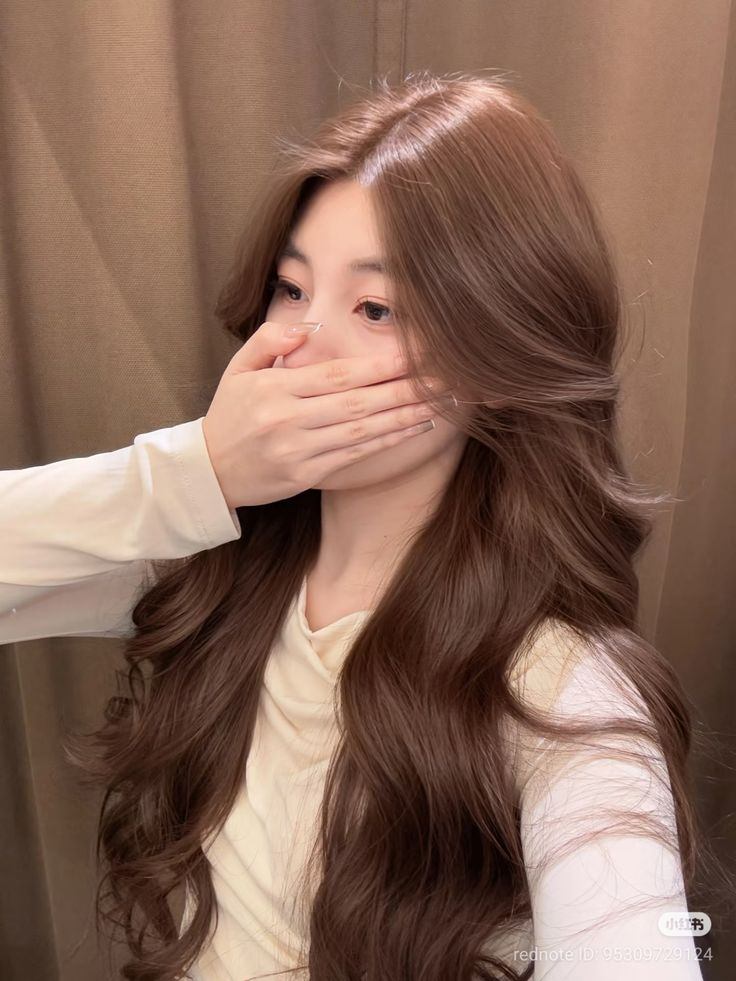 tóc nâu lạnh