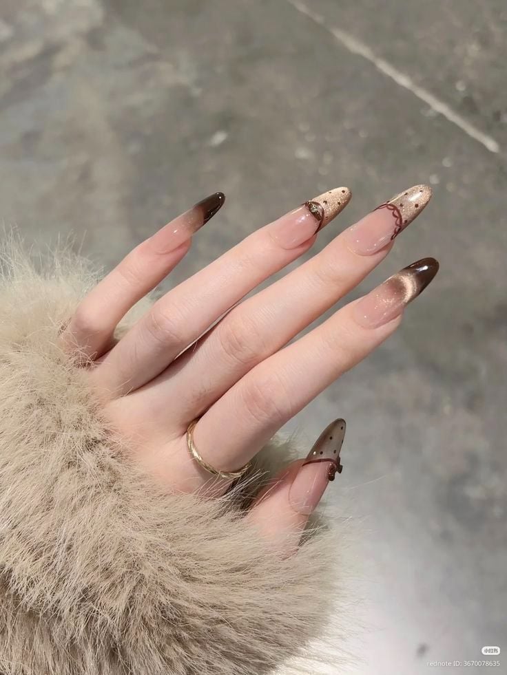 nail loang đá hồng