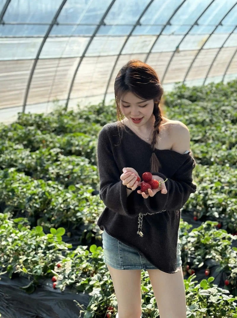 Áo thun và quần short/quần giả váy