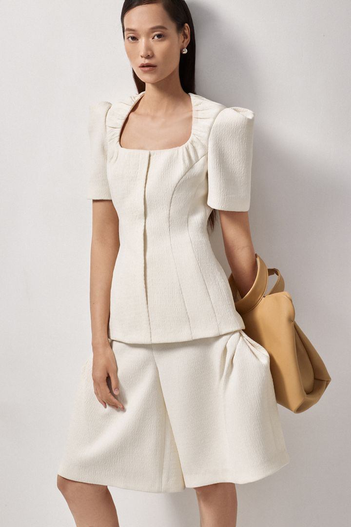 ao-peplum-la-gi-cach-phoi-do-voi-ao-peplum