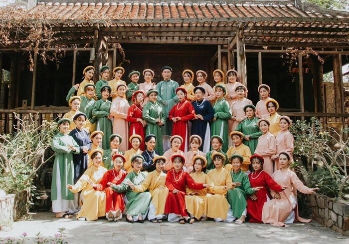 24. Bức ảnh đại gia đình nhiều thế hệ