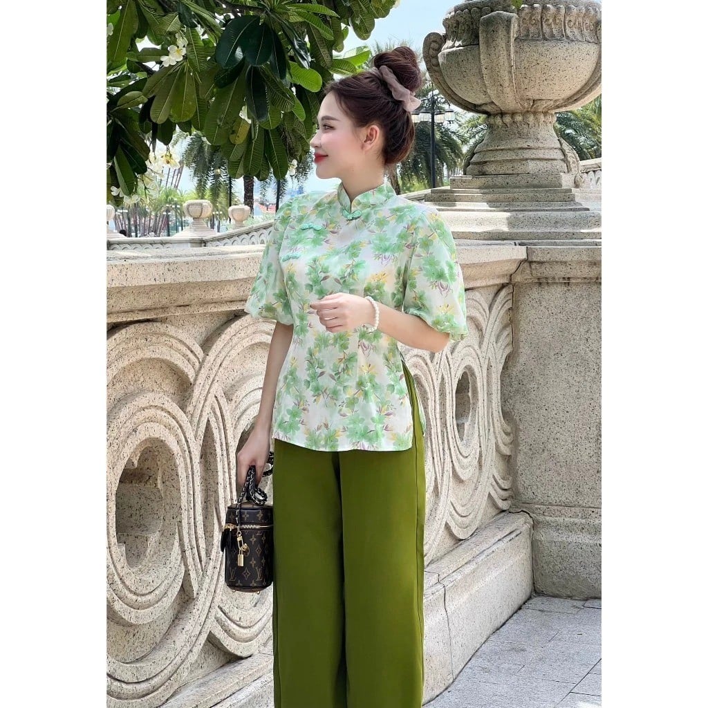 Áo bà ba hoa xanh cổ tàu tay ngắn