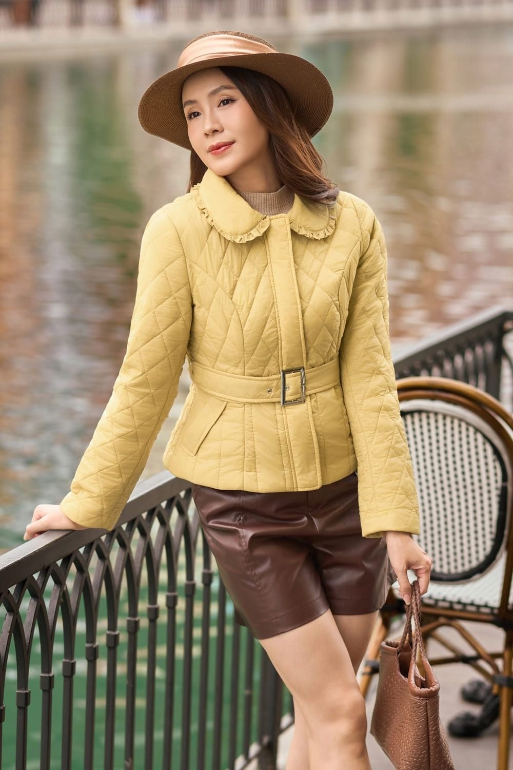 Phối đồ sành điệu và tinh tế cùng áo chần bông