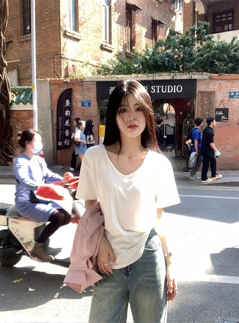 Kết hợp cùng quần jeans nữ