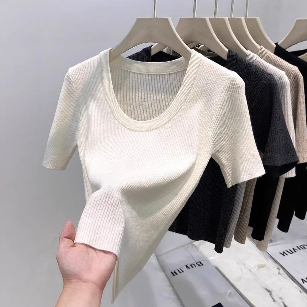 Áo dệt kim cổ chữ U basic