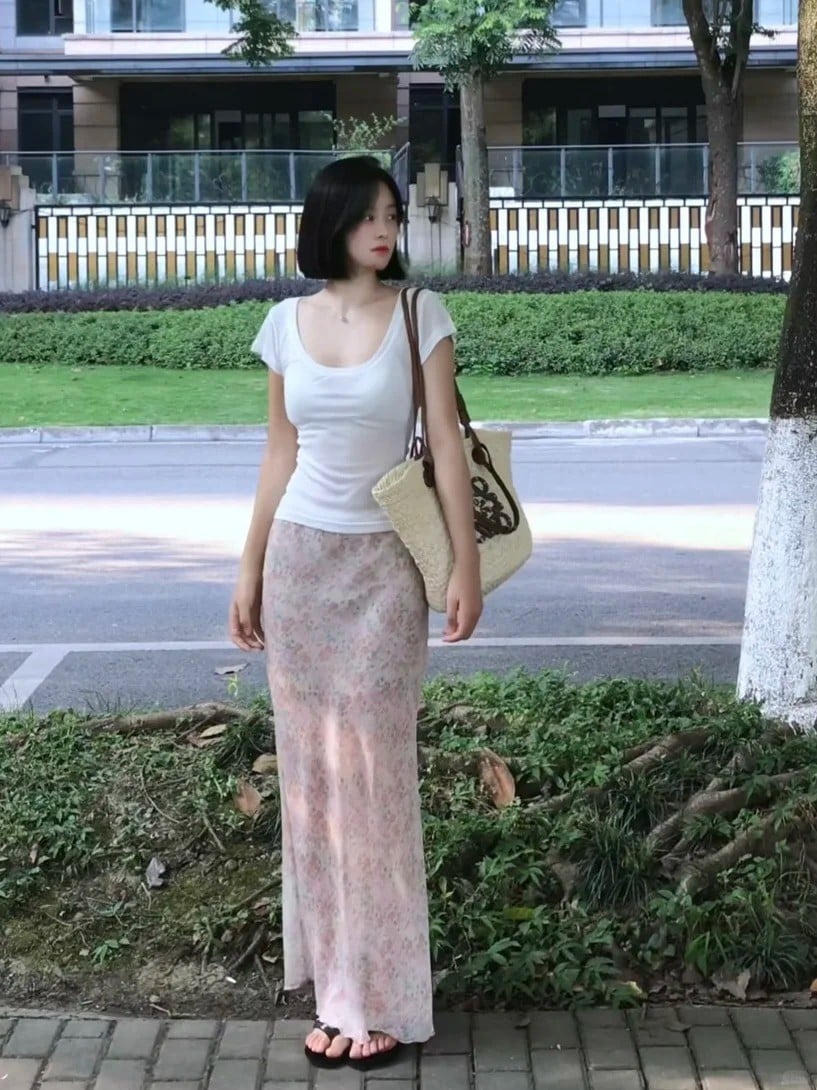 Phối cùng chân váy