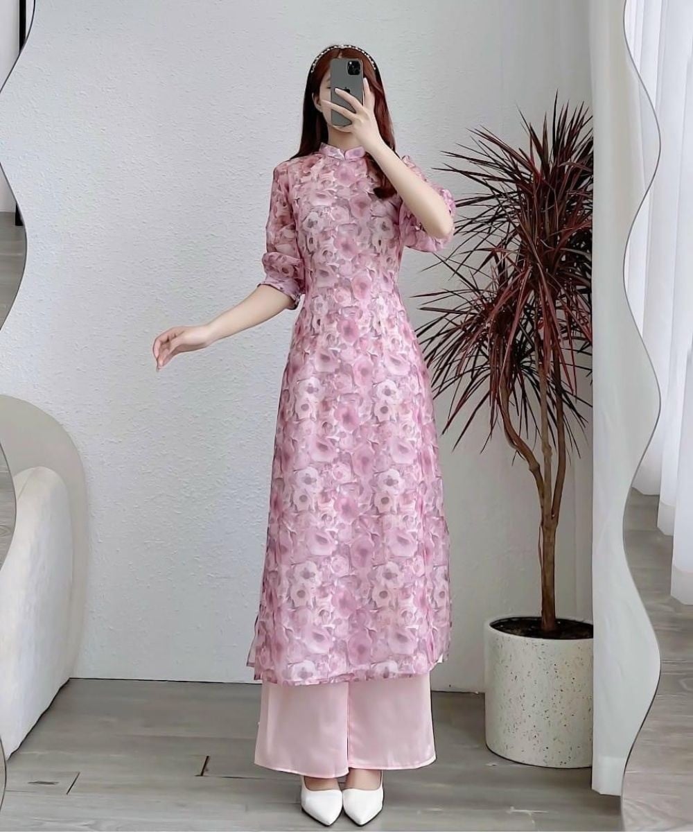 Mẫu 17: Áo dài in hoa hồng vintage