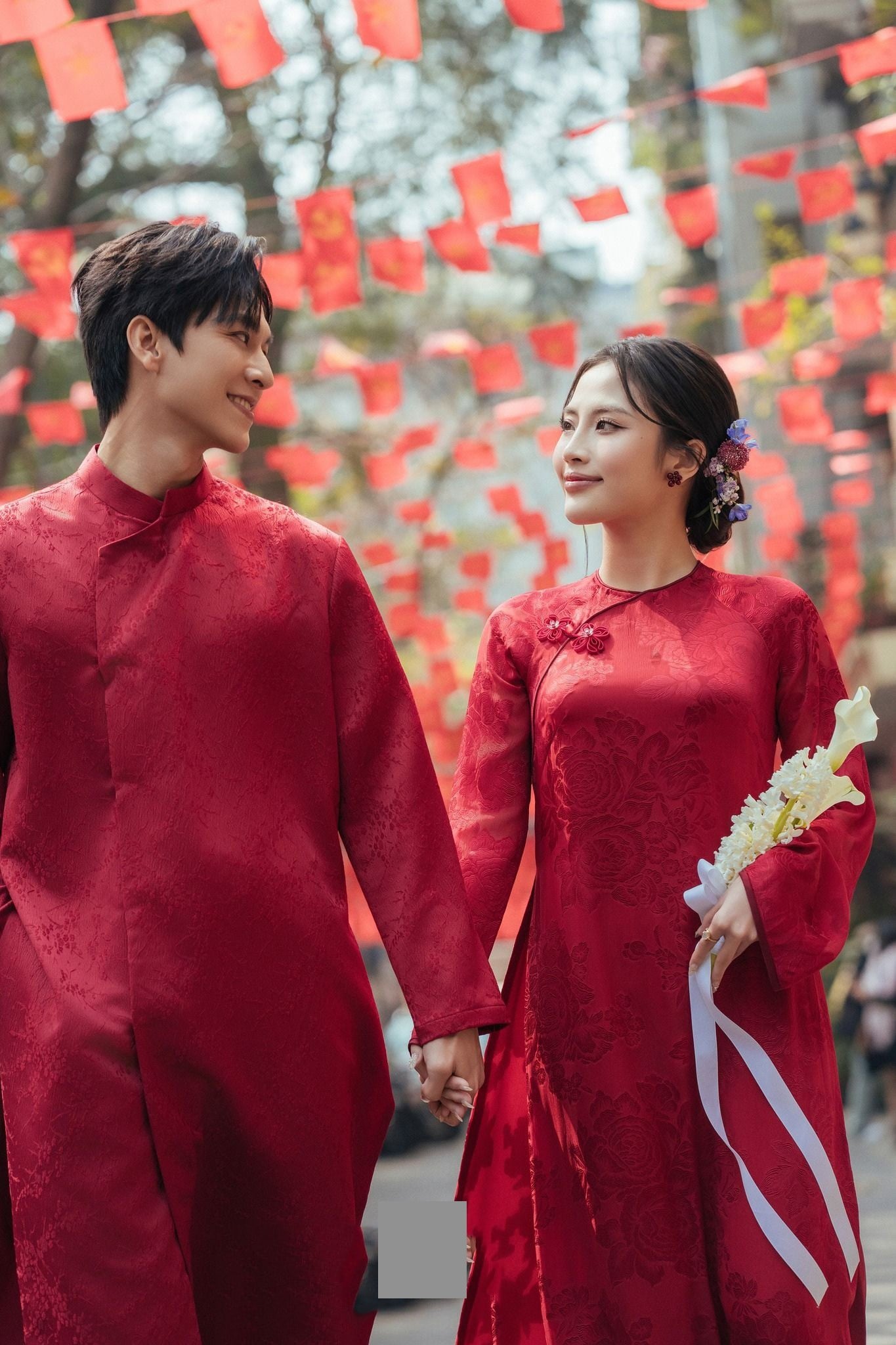 Lựa chọn áo dài ăn hỏi&nbsp;cho chú rể và đội hình bê tráp