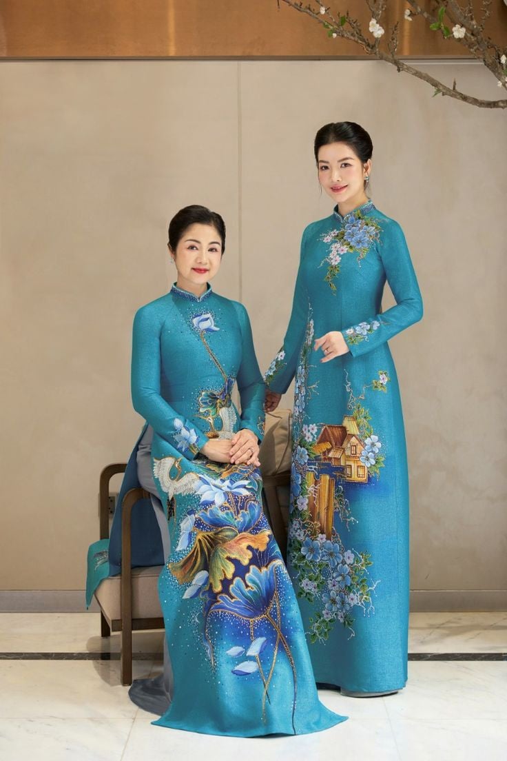 Nổ hũ club slot game, bắn cá, tài xỉu truyền thống lụa xanh thiên thanh vẽ họa tiết hồ sen chim hạc
