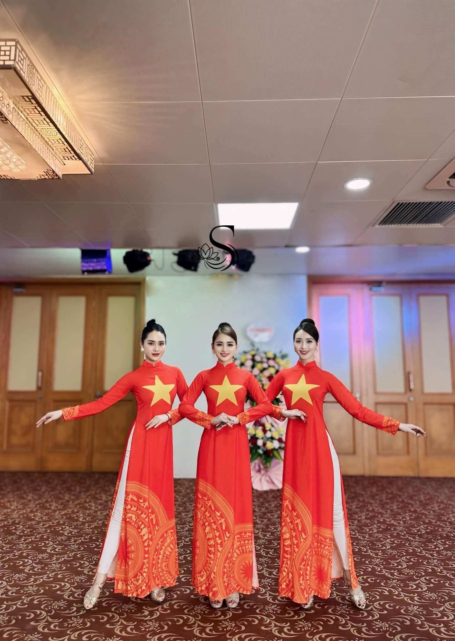 Mẫu áo dài tập thể, đồng phục