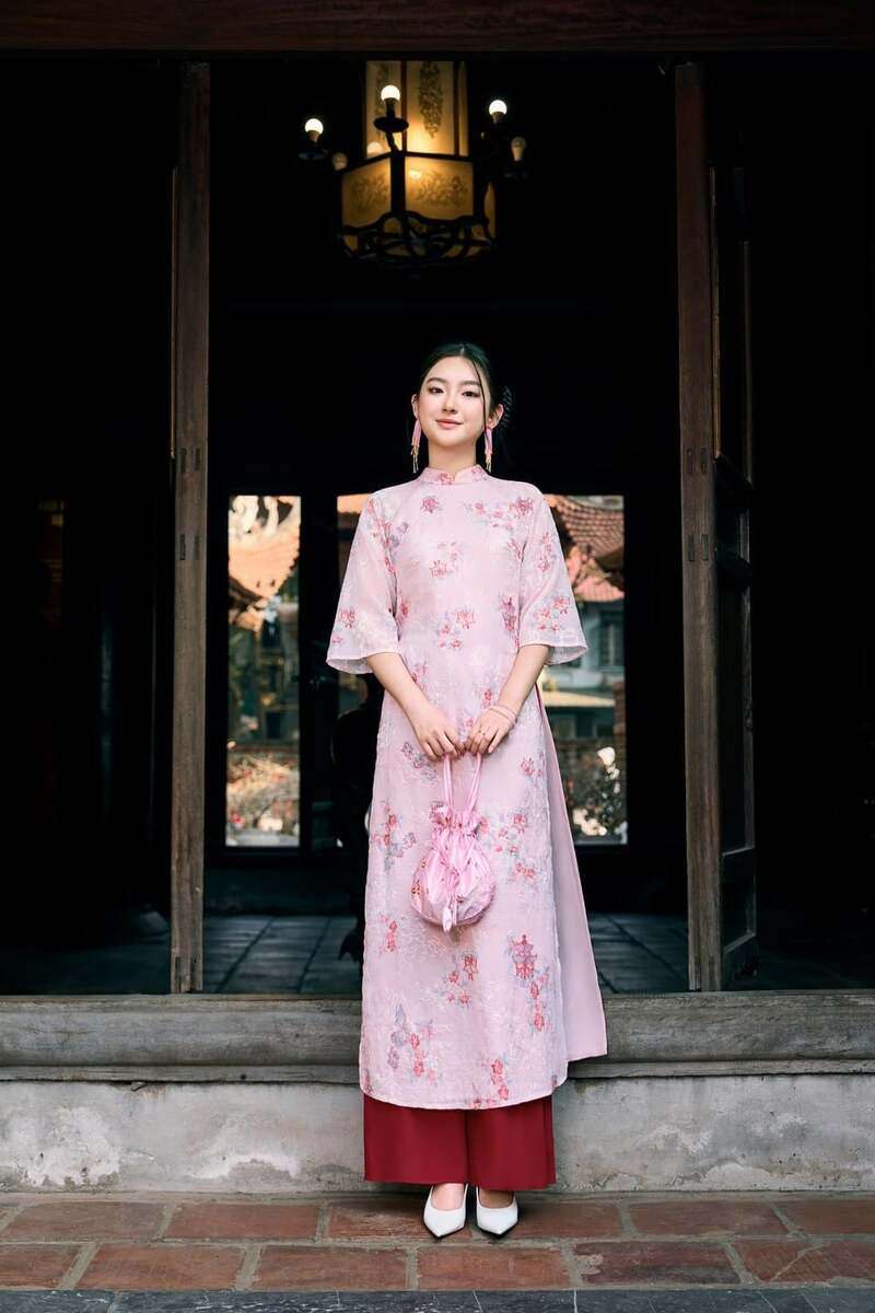 áo dài đi đám cưới