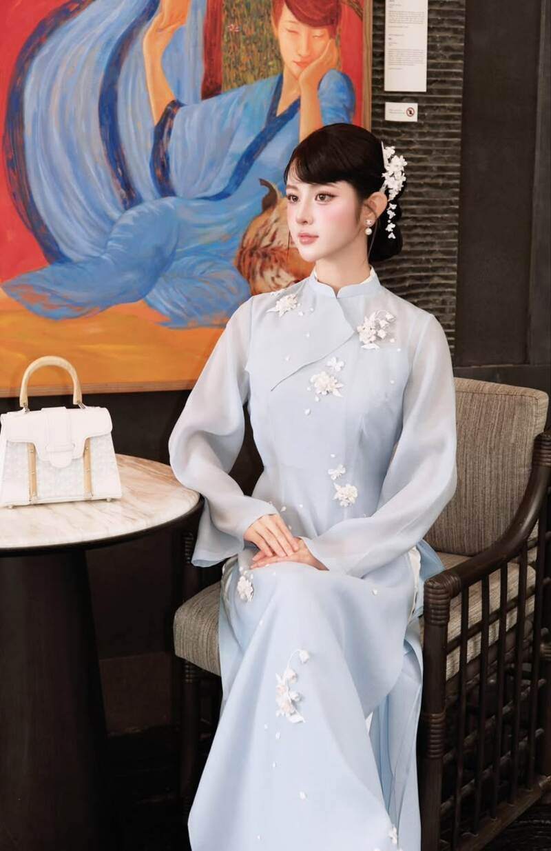 áo dài đi đám cưới