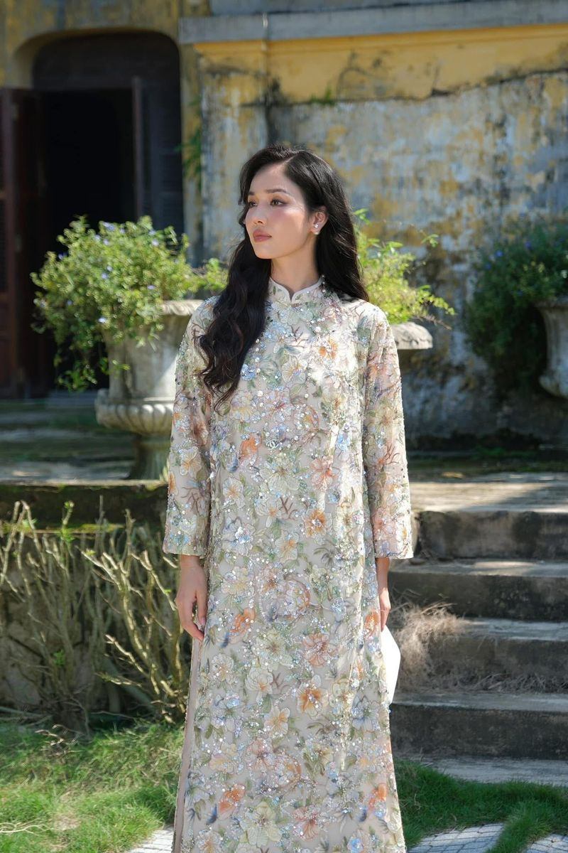 áo dài đi đám cưới