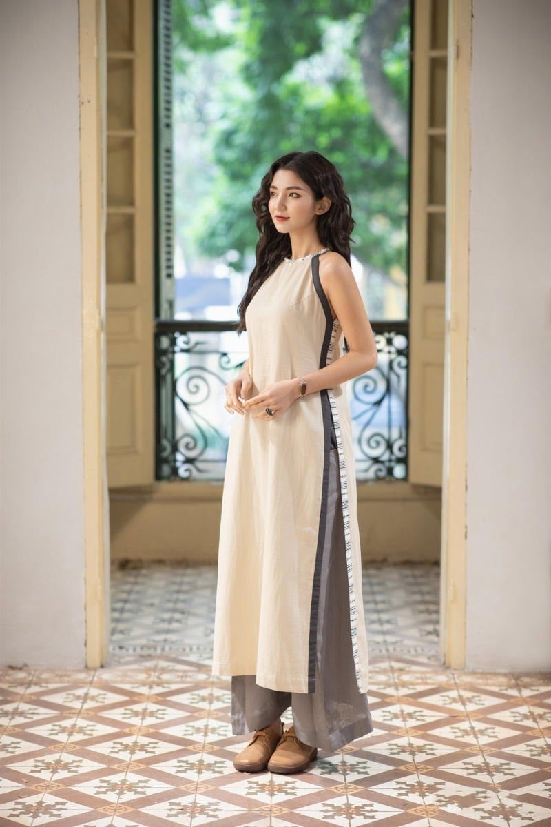 Áo dài linen cổ yếm