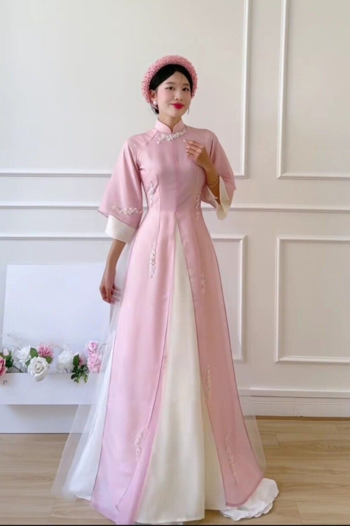 Mẫu 3: Áo dài cách tân tà kép phối màu trắng hồng