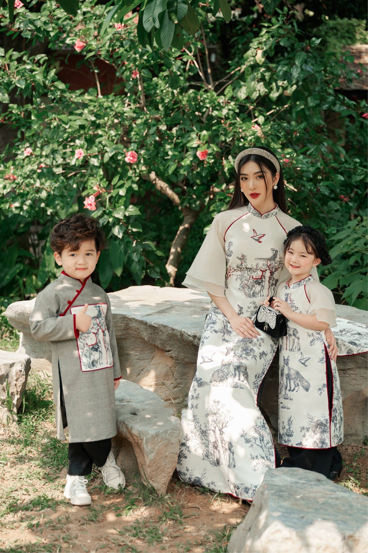 Mua áo dài mẹ và bé ở đâu đẹp, uy tín tại Hà Nội và TP.HCM?