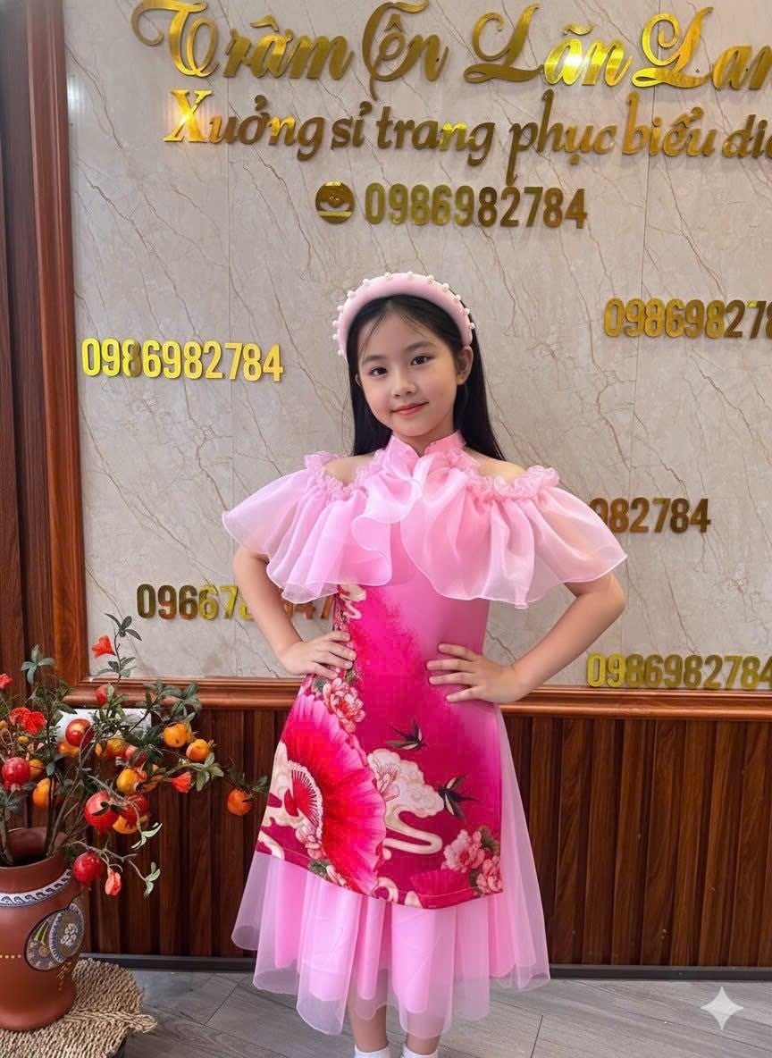 20. Áo dài múa dành cho trẻ em