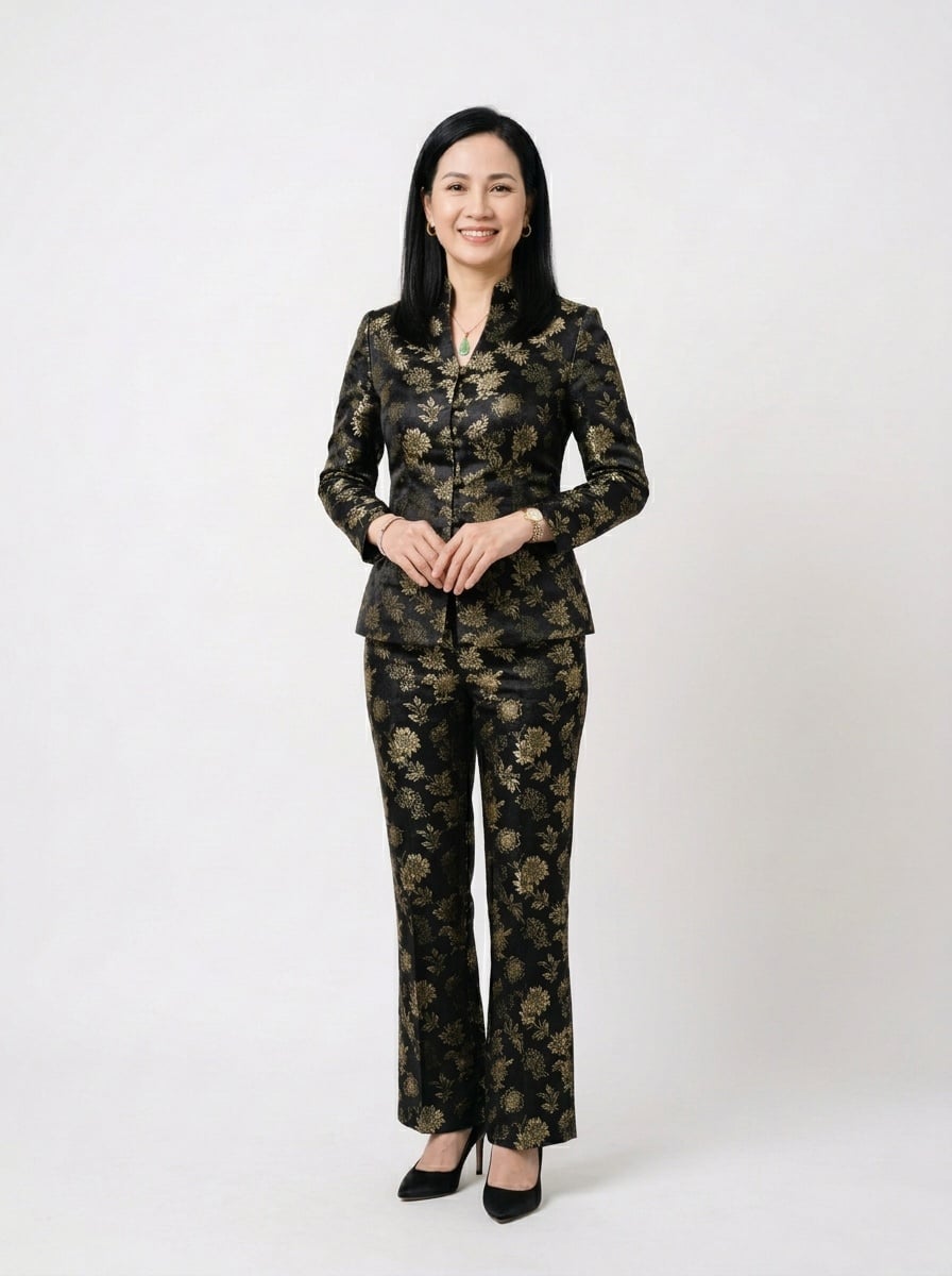 2. Bộ vest gấm hoa chìm cao cấp