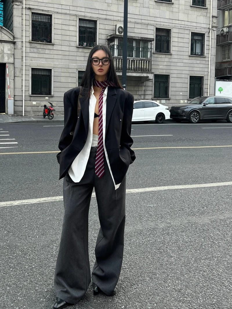 Cách chọn cà vạt cho nữ