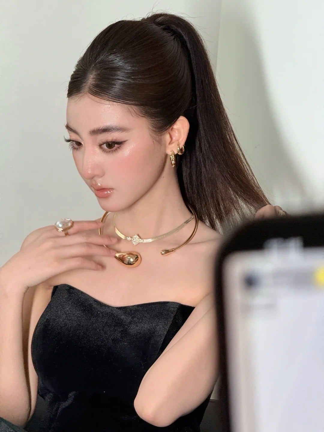 các kiểu tóc đi tiệc