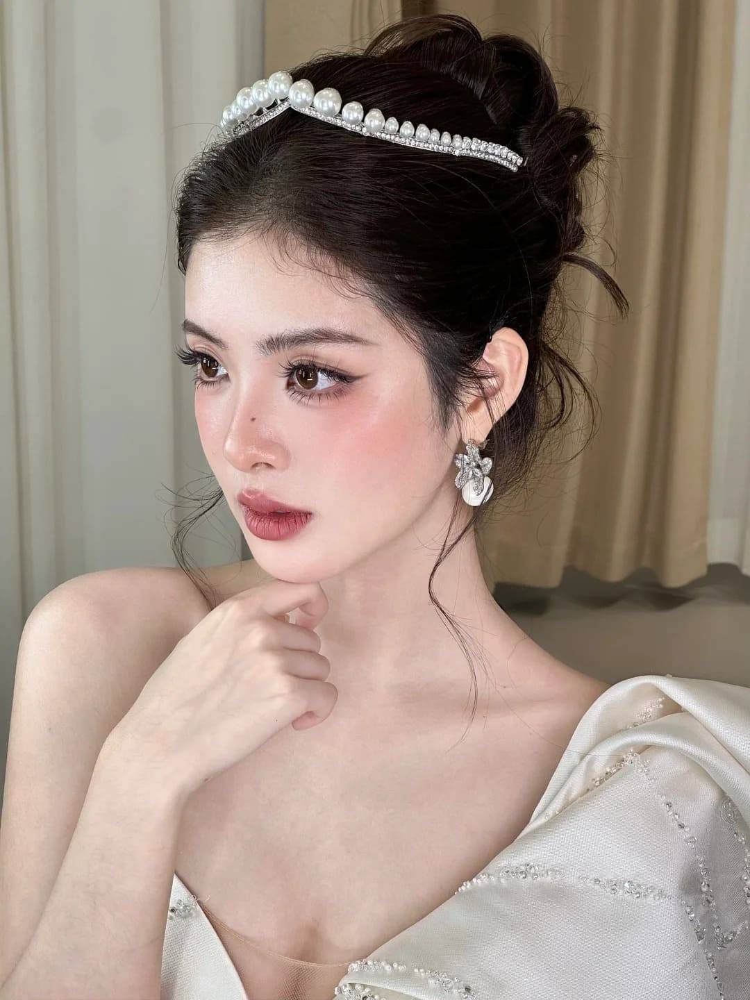 các kiểu tóc đi tiệc