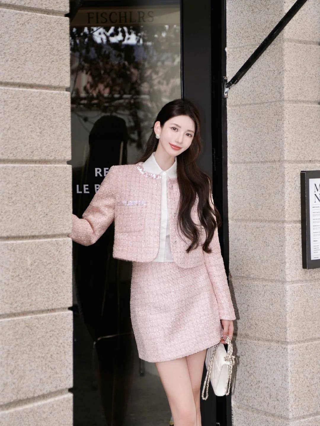 cách phối đồ với chân váy dạ tweed