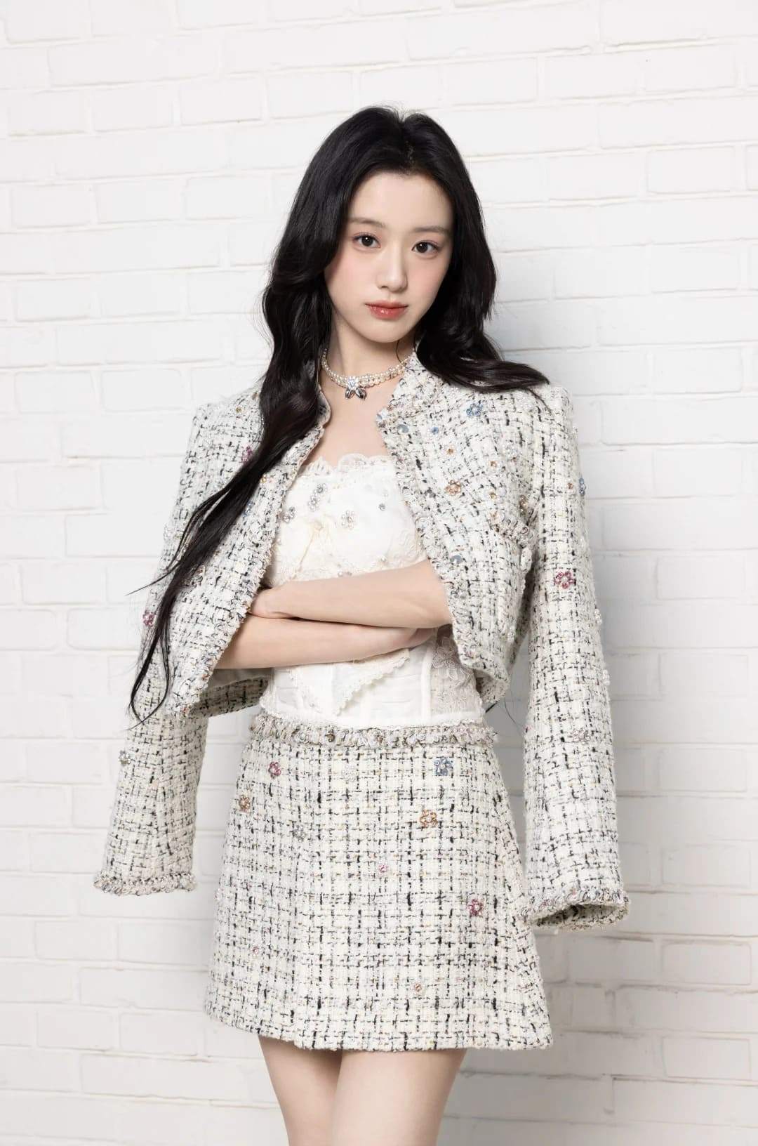 cách phối đồ với chân váy dạ tweed